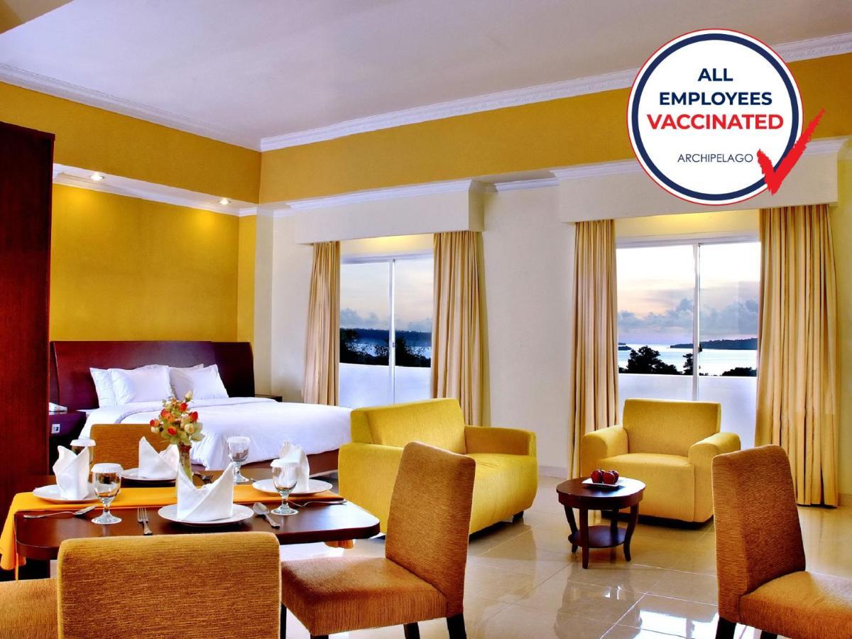 Aston Niu Manokwari Hotel&Conference Center Esterno foto