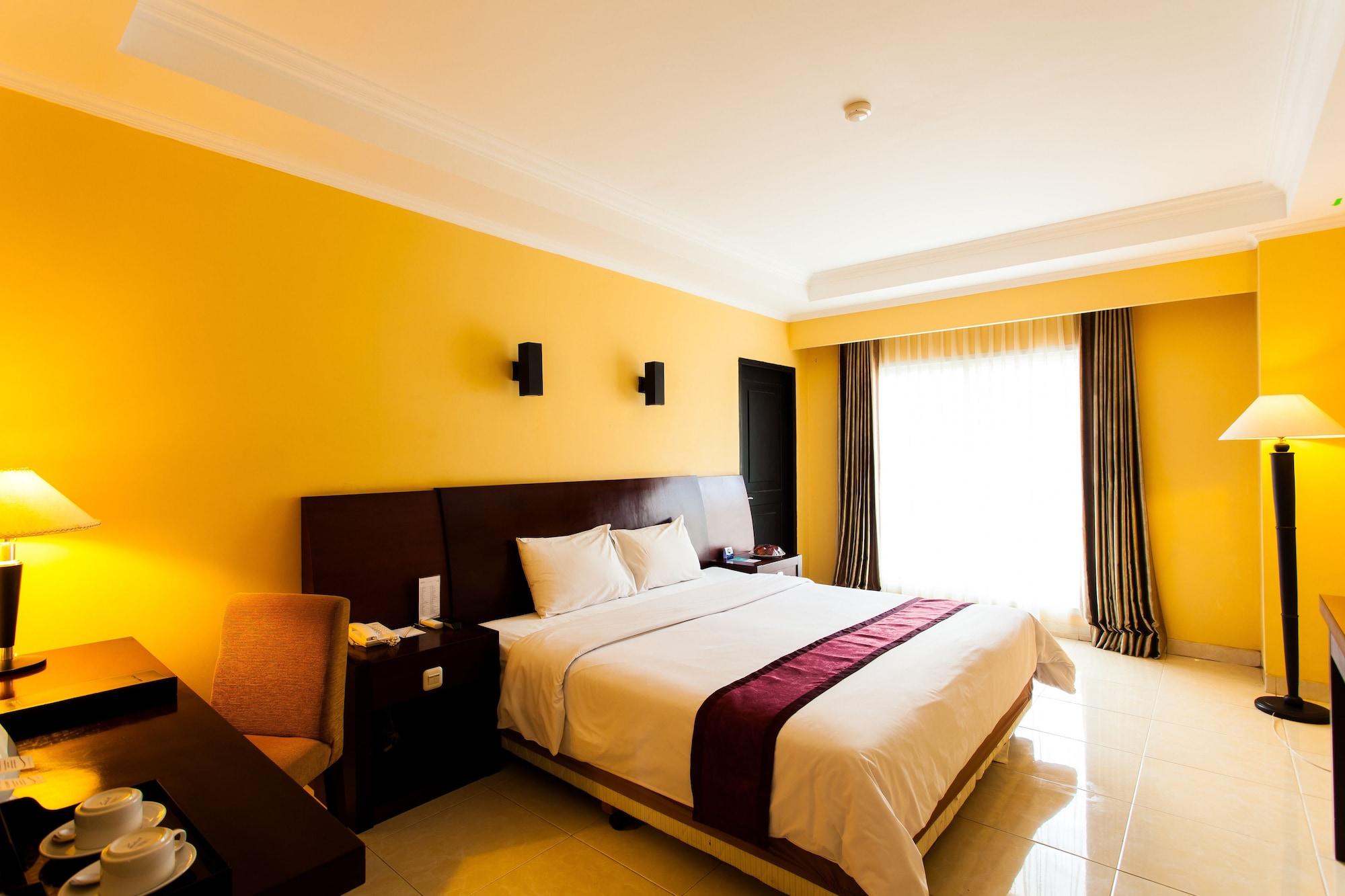 Aston Niu Manokwari Hotel&Conference Center Esterno foto