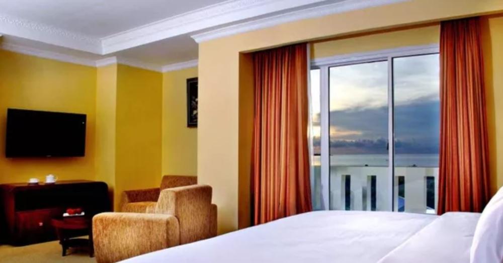 Aston Niu Manokwari Hotel&Conference Center Esterno foto