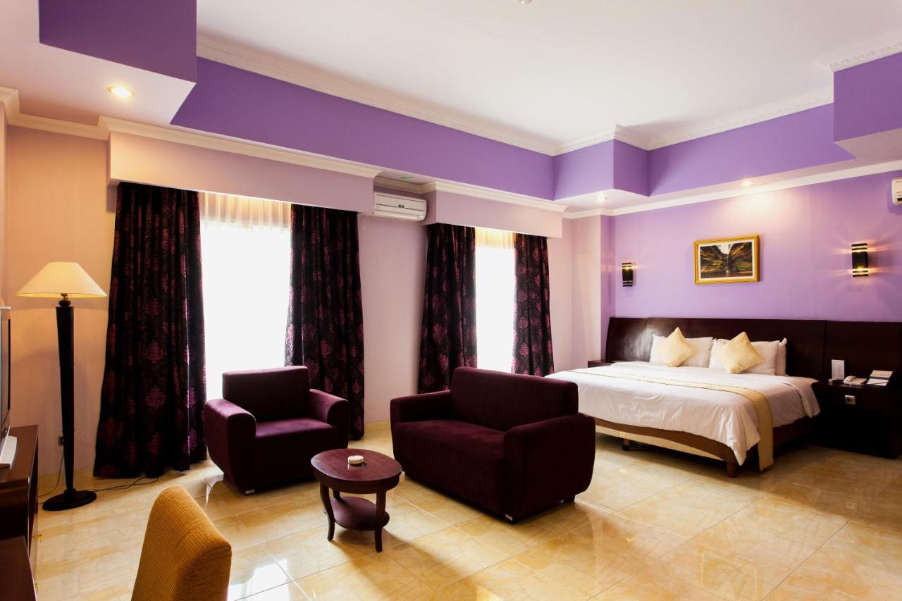 Aston Niu Manokwari Hotel&Conference Center Esterno foto