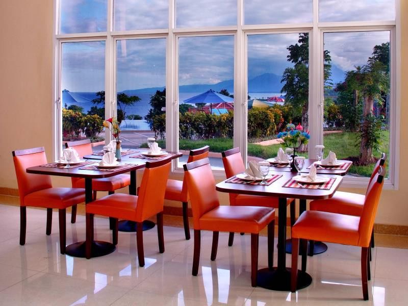 Aston Niu Manokwari Hotel&Conference Center Esterno foto