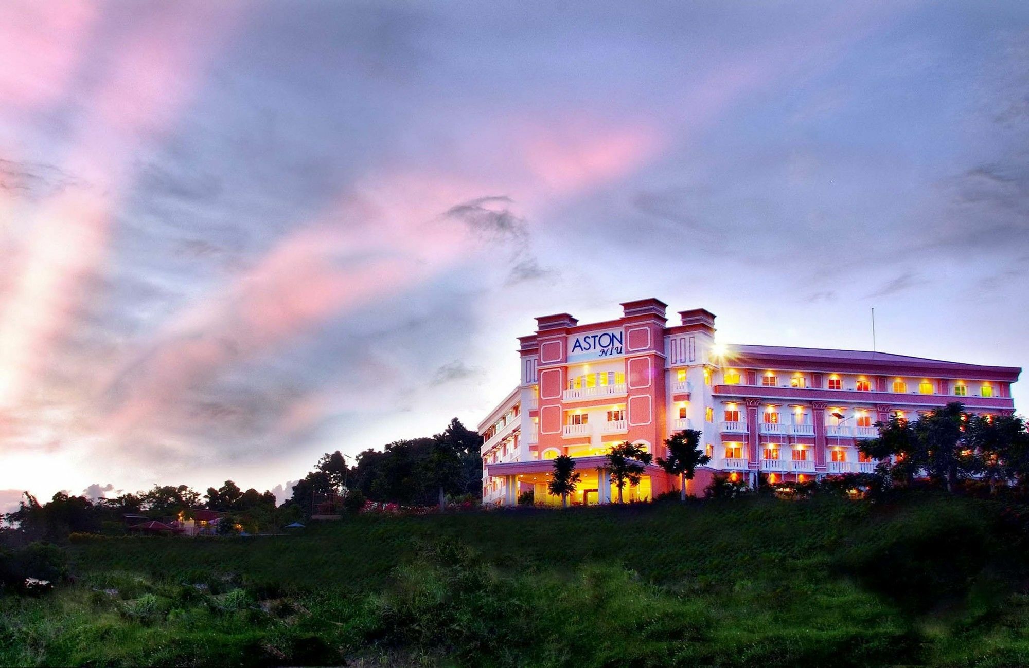 Aston Niu Manokwari Hotel&Conference Center Esterno foto