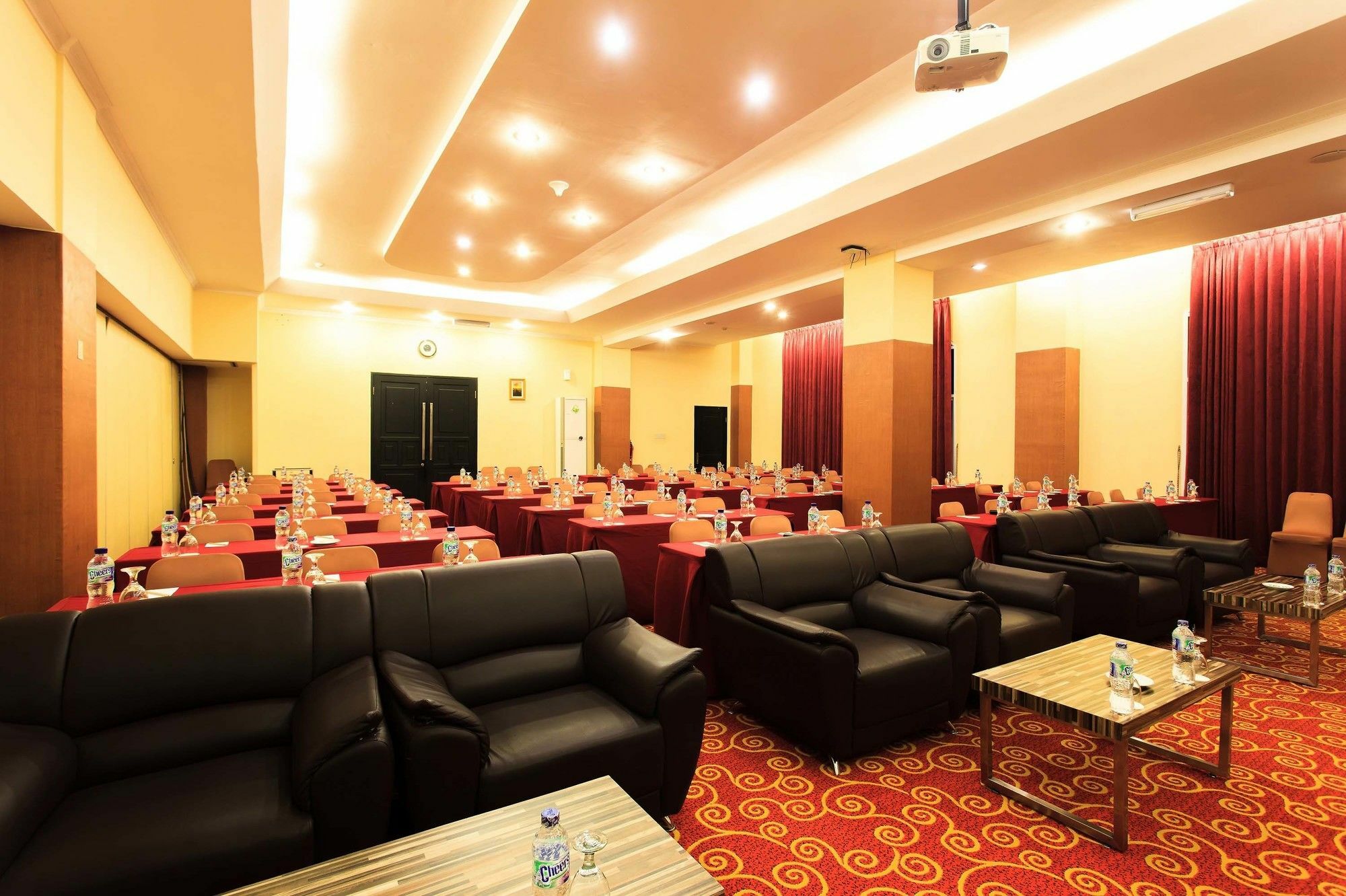 Aston Niu Manokwari Hotel&Conference Center Esterno foto