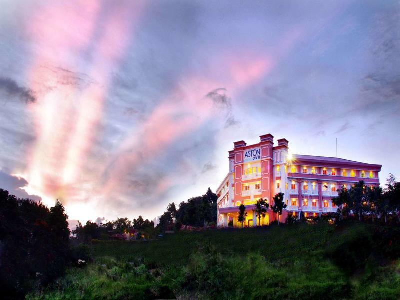 Aston Niu Manokwari Hotel&Conference Center Esterno foto